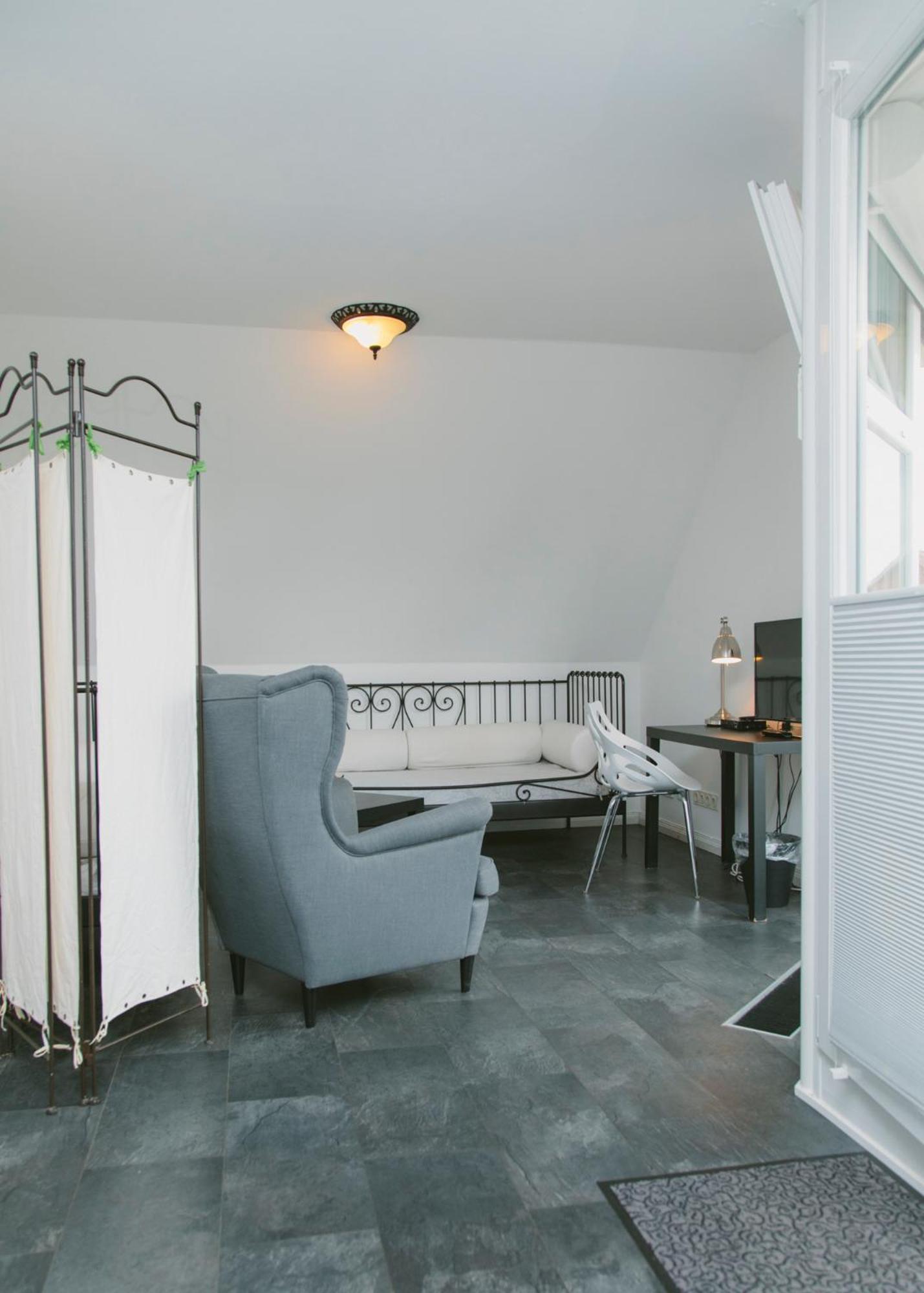 Gaestehaus Vigliarolo Gewerblich Jedes Zimmer Eigenes Bad Gemeinschaftskueche Elmshorn Eksteriør billede