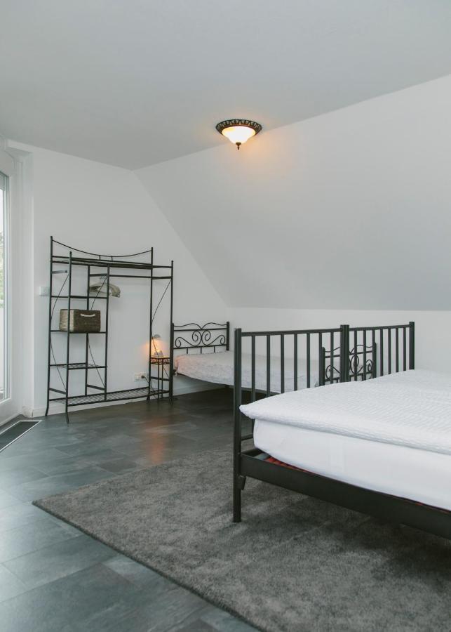 Gaestehaus Vigliarolo Gewerblich Jedes Zimmer Eigenes Bad Gemeinschaftskueche Elmshorn Eksteriør billede