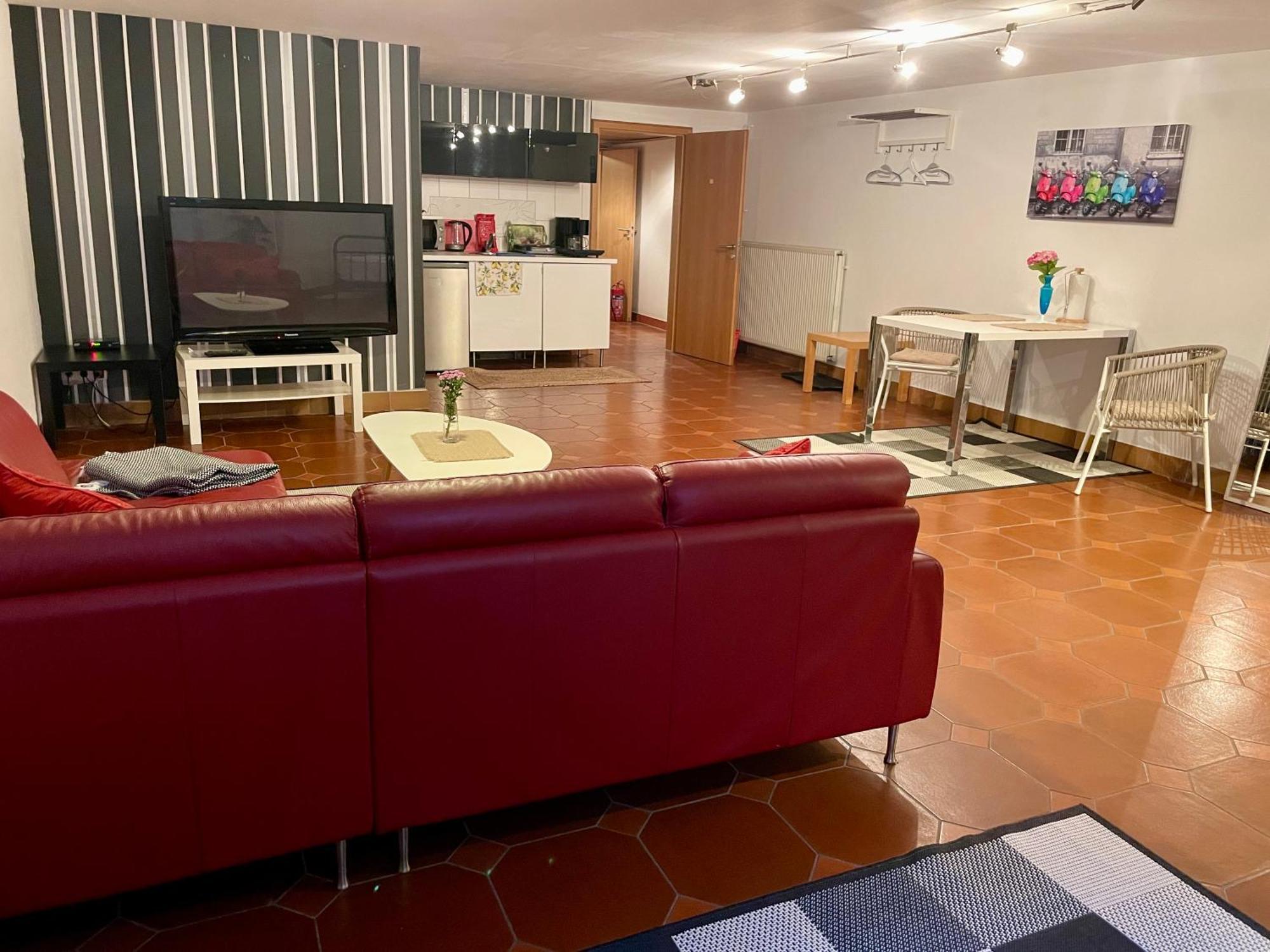Gaestehaus Vigliarolo Gewerblich Jedes Zimmer Eigenes Bad Gemeinschaftskueche Elmshorn Eksteriør billede