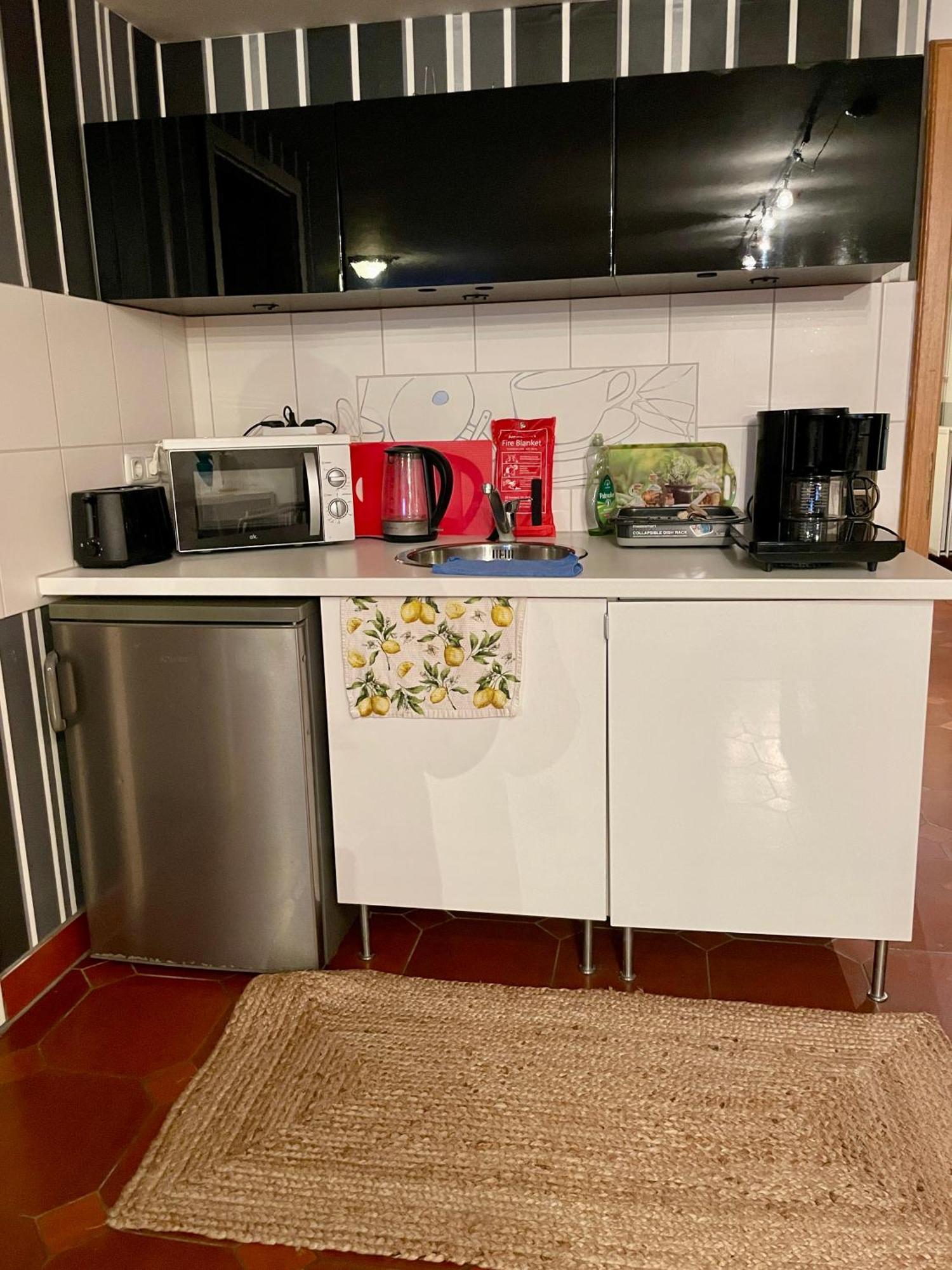 Gaestehaus Vigliarolo Gewerblich Jedes Zimmer Eigenes Bad Gemeinschaftskueche Elmshorn Eksteriør billede